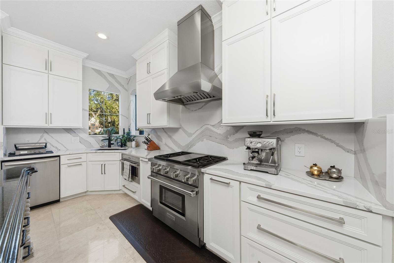 Image 12 of 51 For 6222 Lecco Way