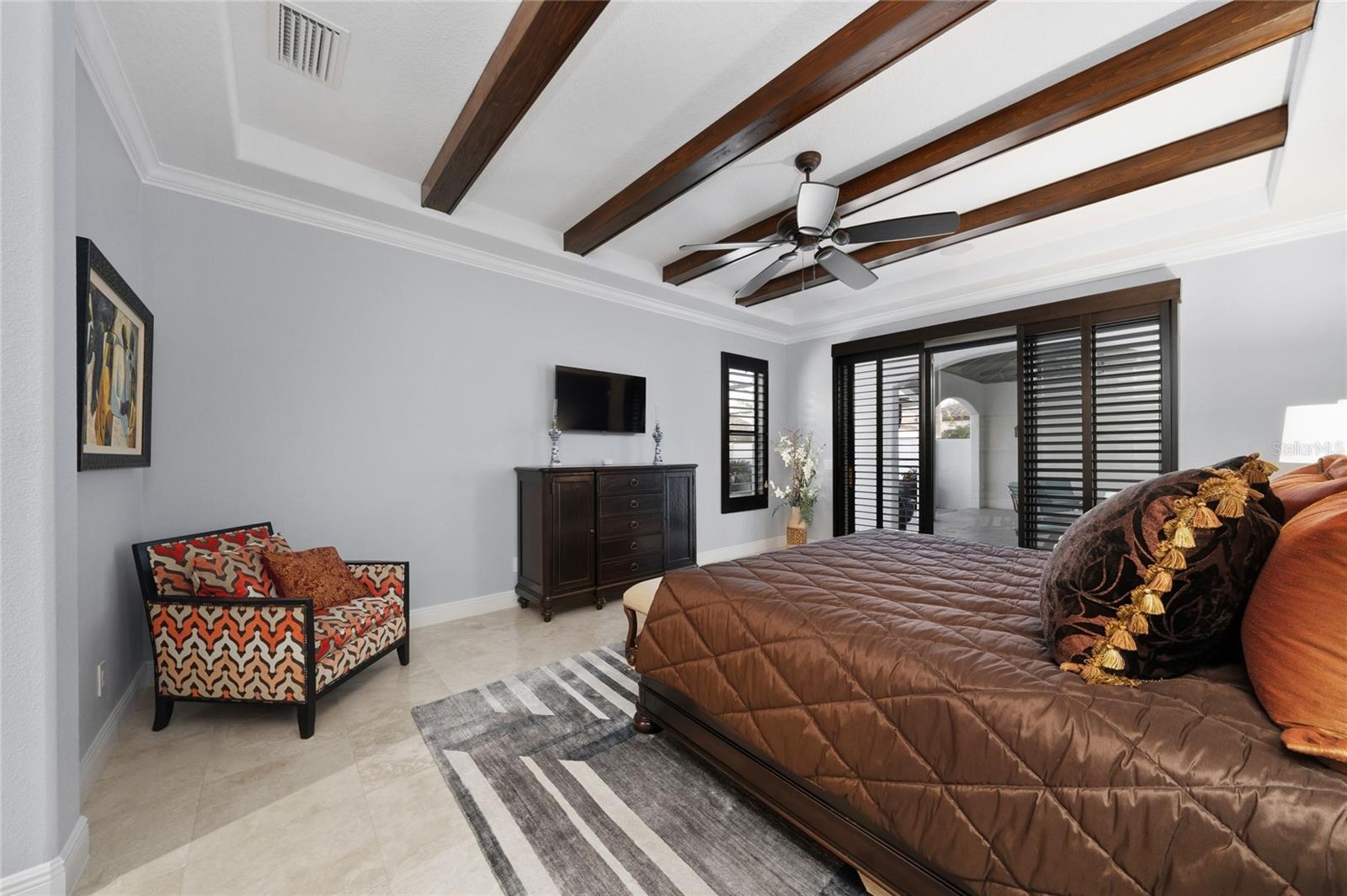 Image 19 of 51 For 6222 Lecco Way