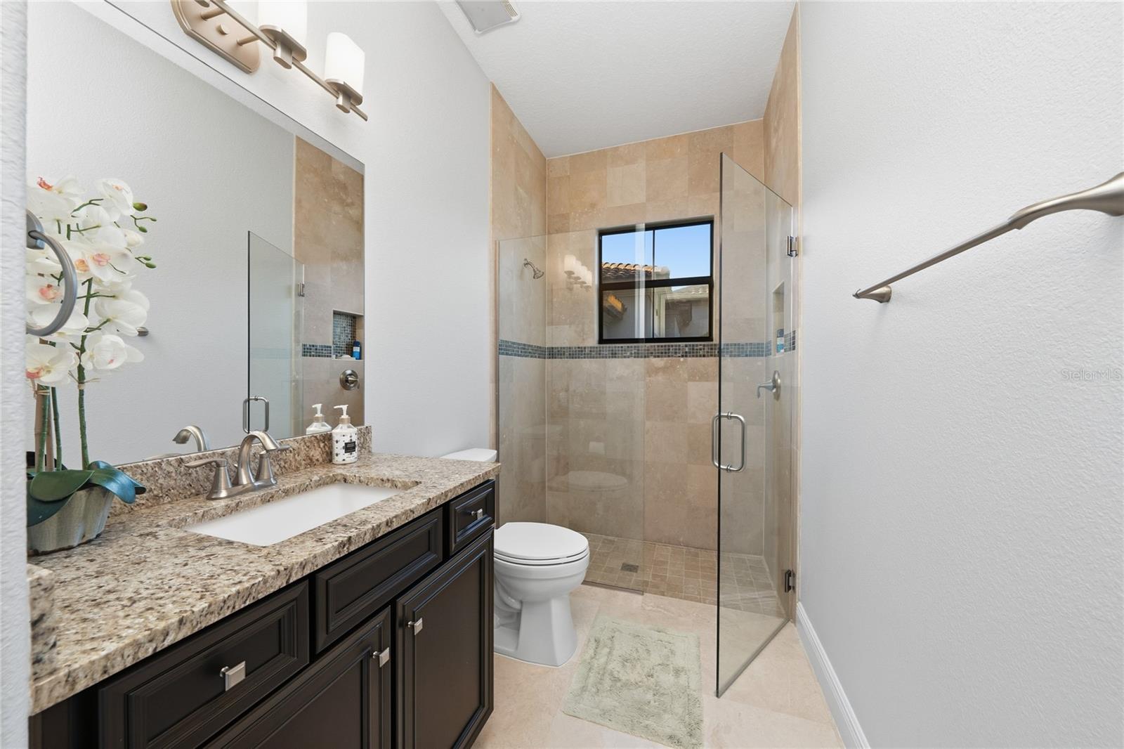 Image 28 of 51 For 6222 Lecco Way