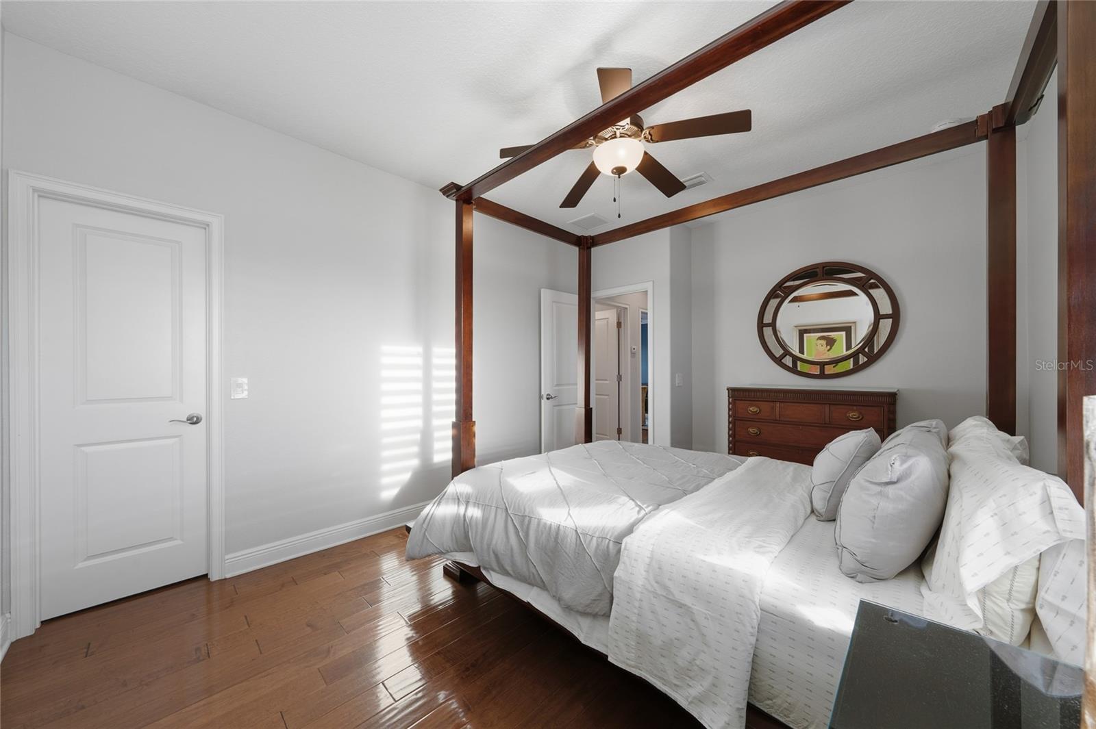 Image 34 of 51 For 6222 Lecco Way