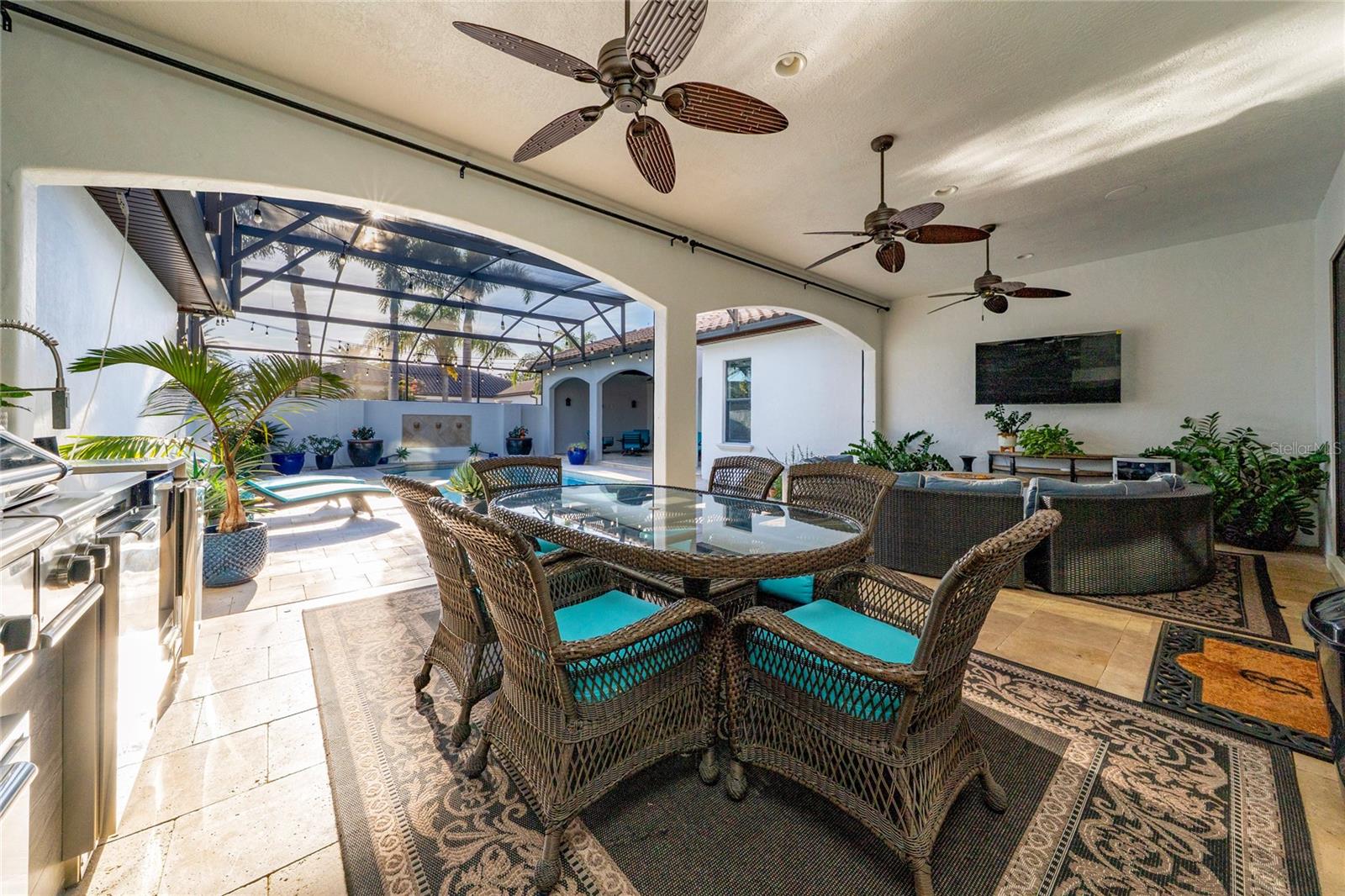 Image 37 of 51 For 6222 Lecco Way