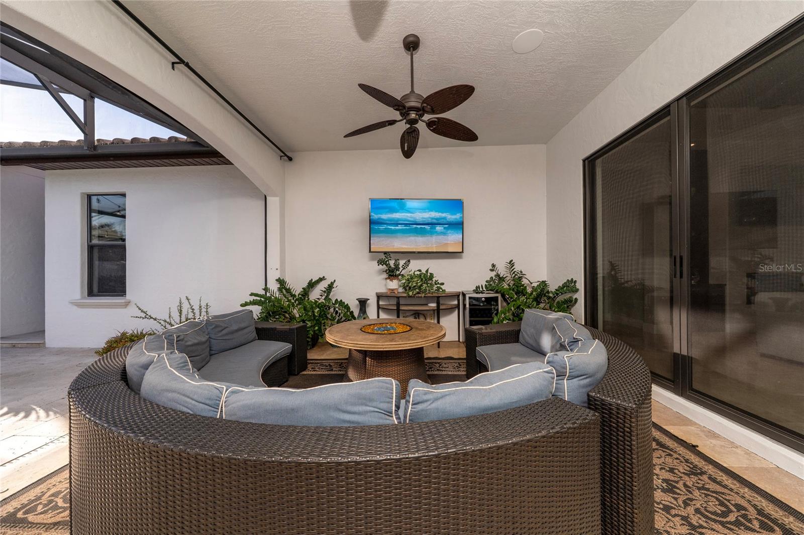 Image 38 of 51 For 6222 Lecco Way