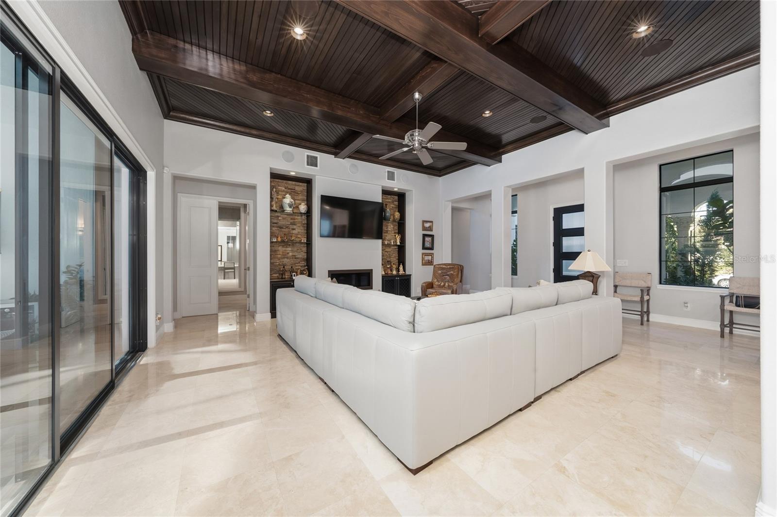 Image 9 of 51 For 6222 Lecco Way