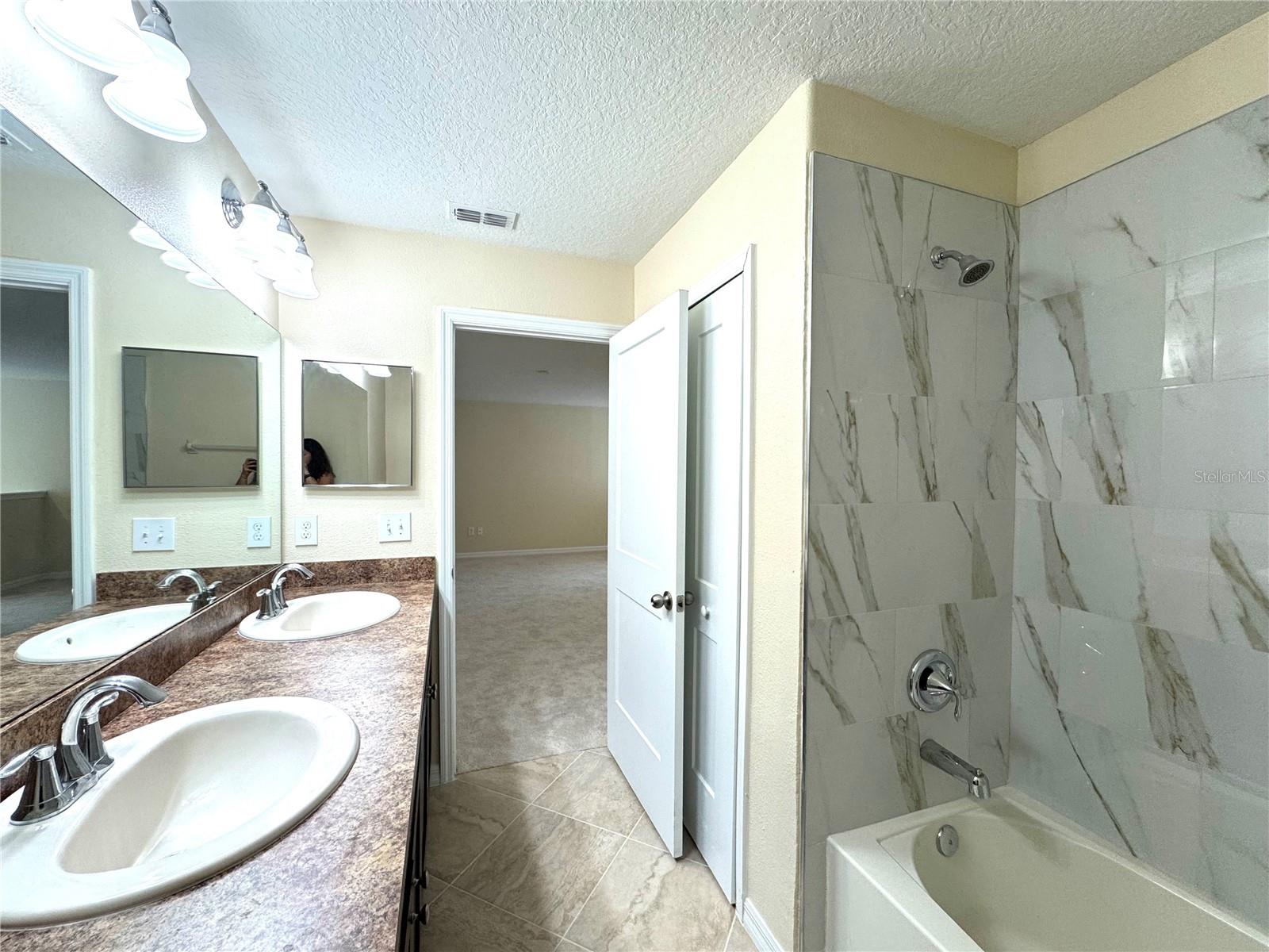 Image 26 of 34 For 3308 Rodrick Circle