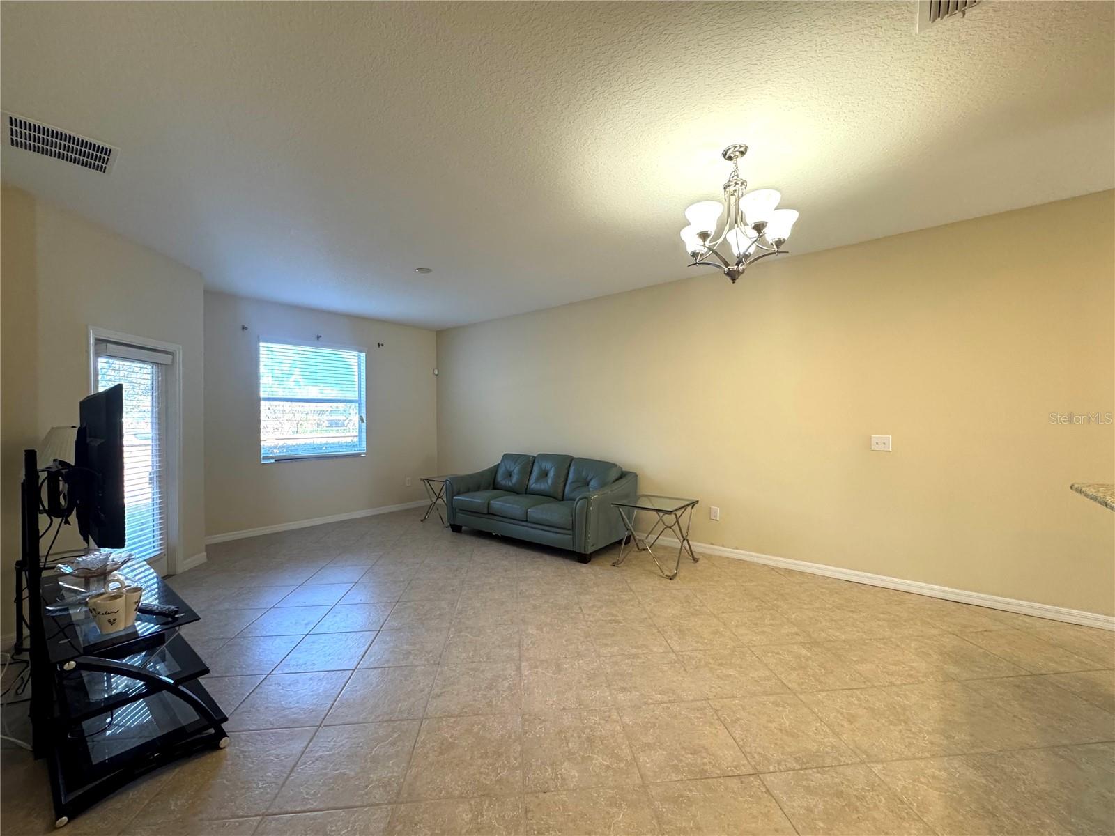 Image 5 of 34 For 3308 Rodrick Circle