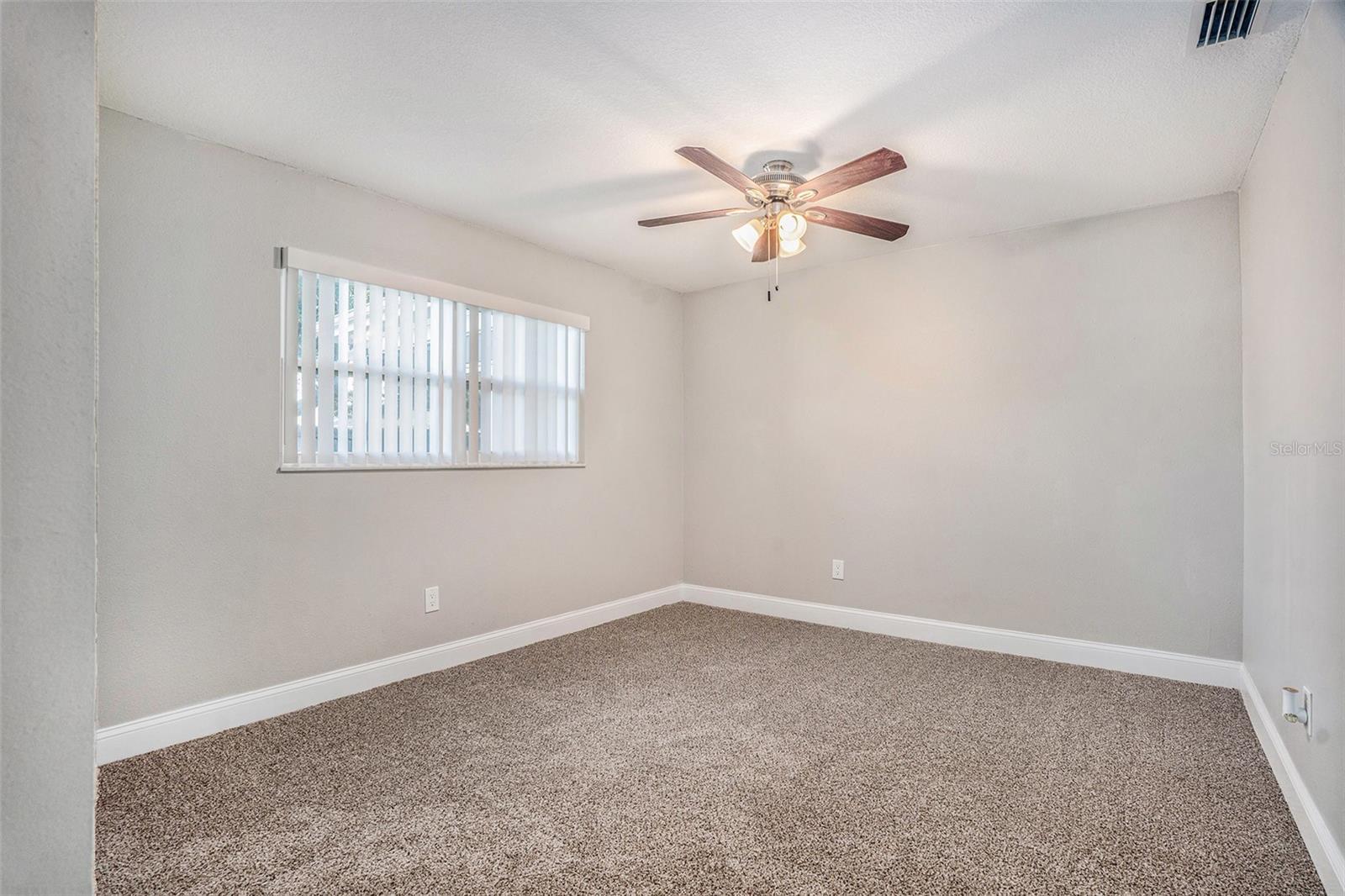 Image 19 of 26 For 11134 Island Pine Drive