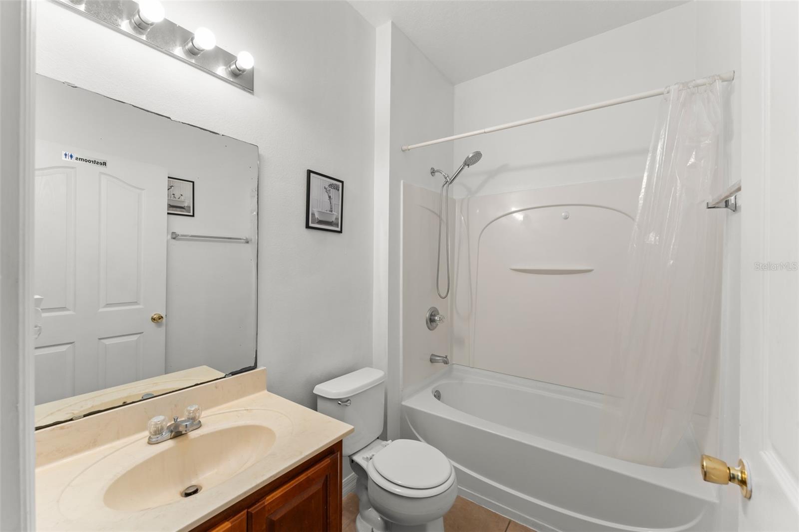 Image 22 of 58 For 16849 Sunrise Vista Drive