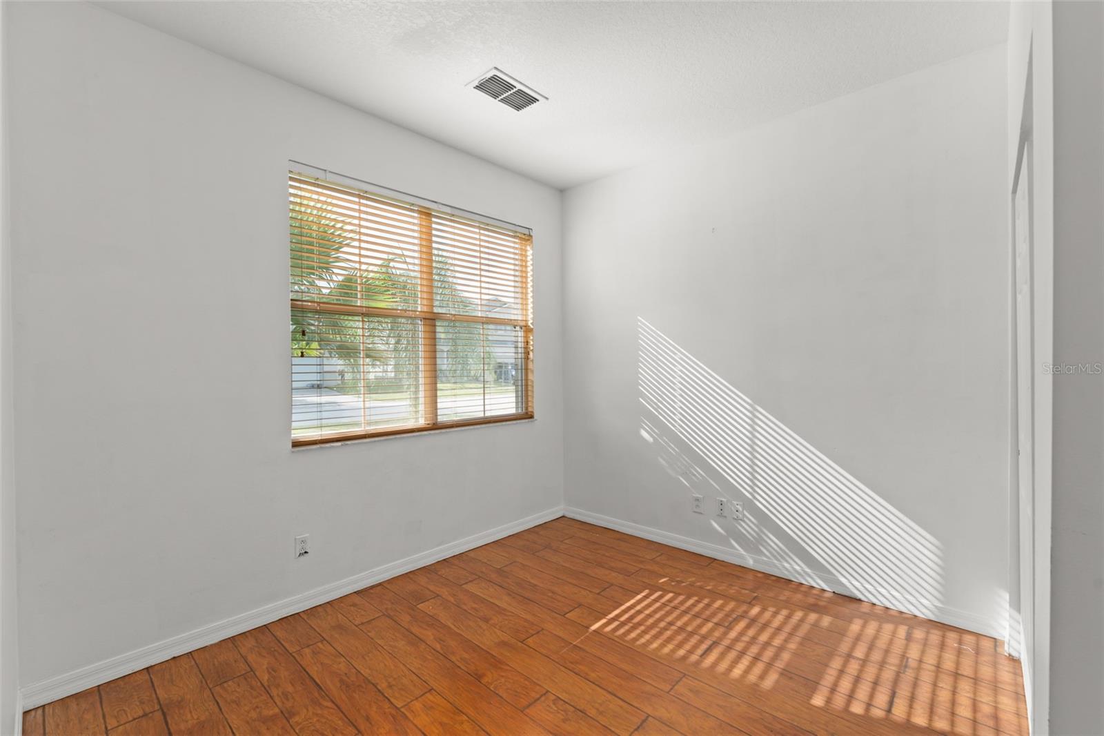 Image 23 of 58 For 16849 Sunrise Vista Drive