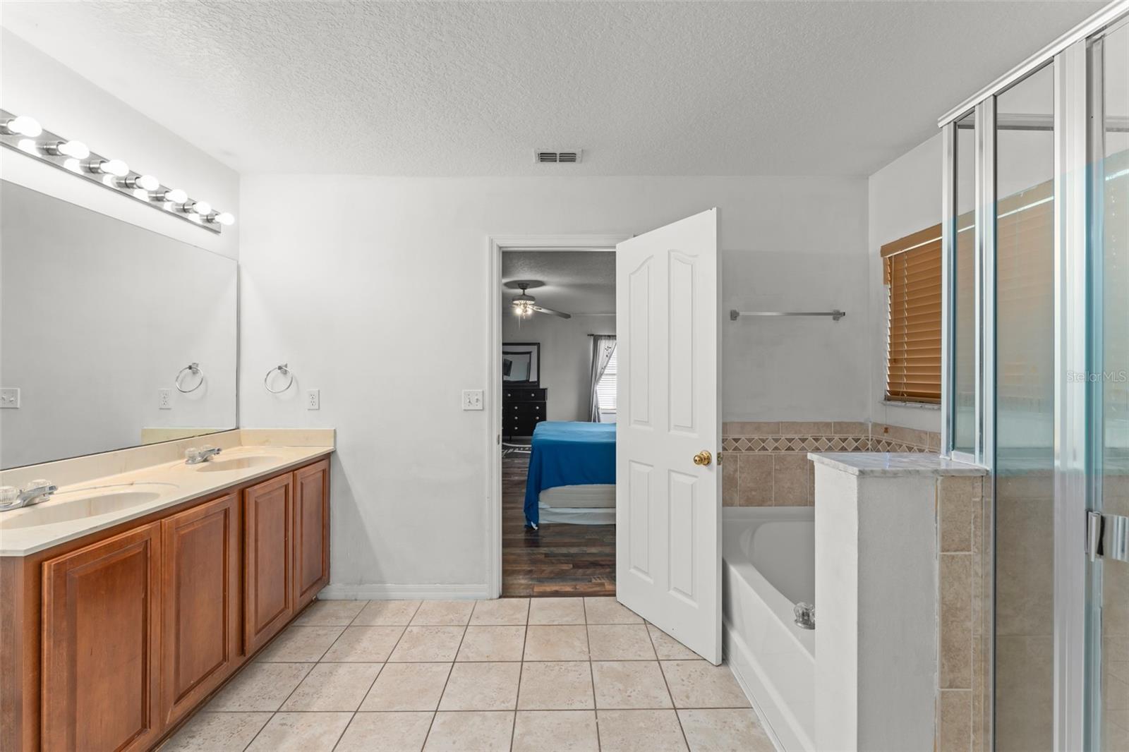 Image 34 of 58 For 16849 Sunrise Vista Drive