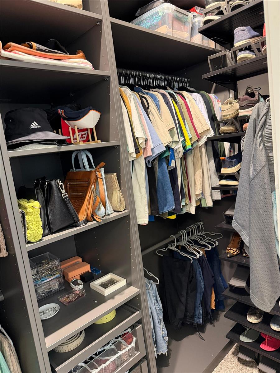 Image 17 of 33 For 16763 Hamlin Vista Alley