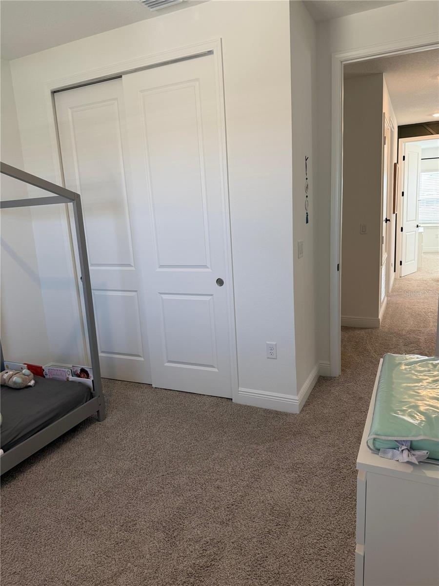 Image 27 of 33 For 16763 Hamlin Vista Alley