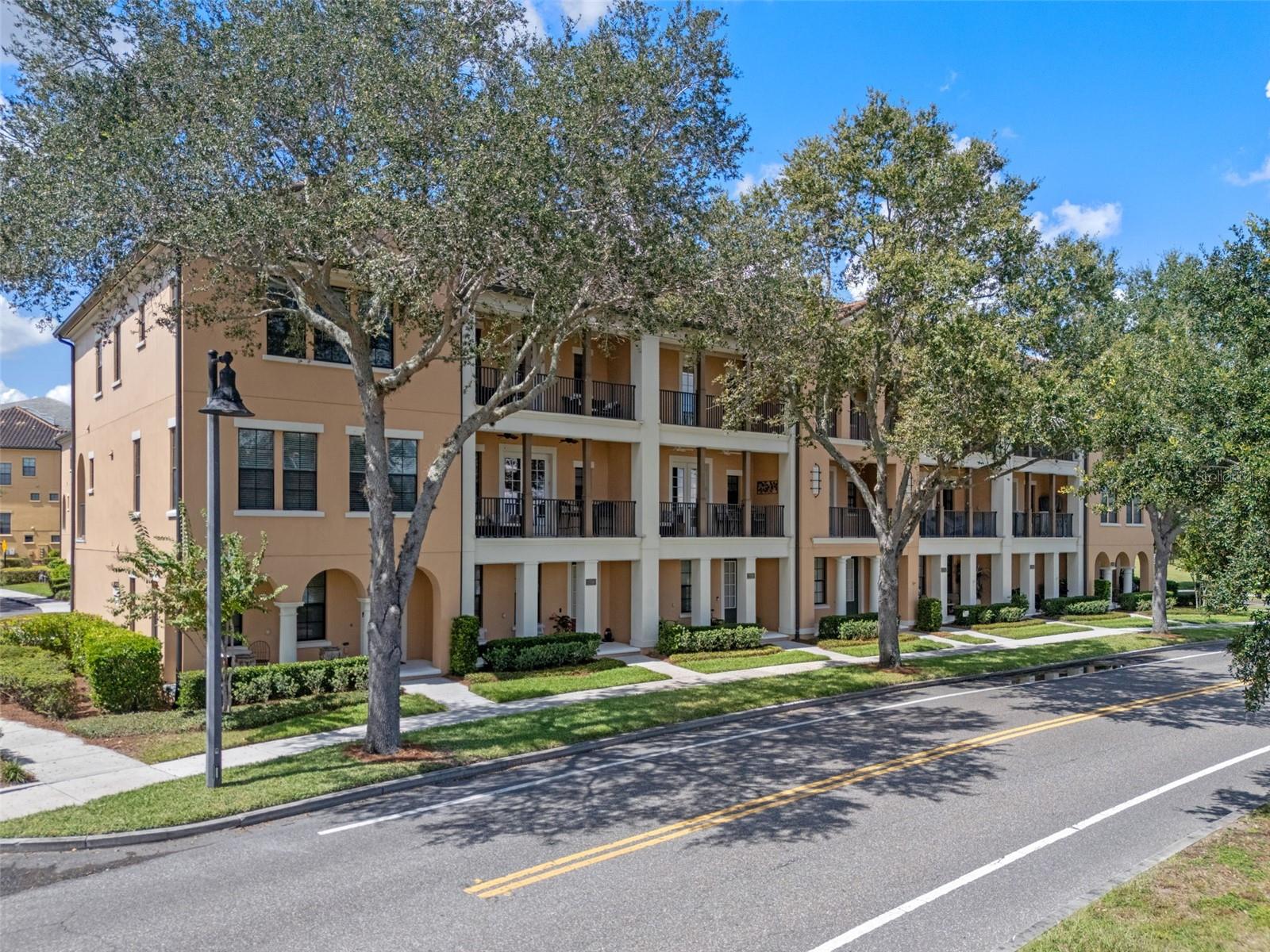 Image 3 of 75 For 2142 Lakemont Avenue