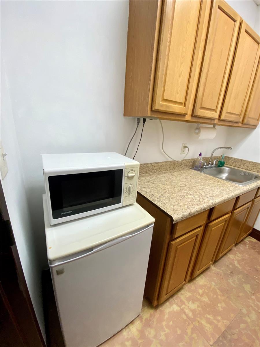 Image 12 of 15 For 4725 Sand Lake Road 212