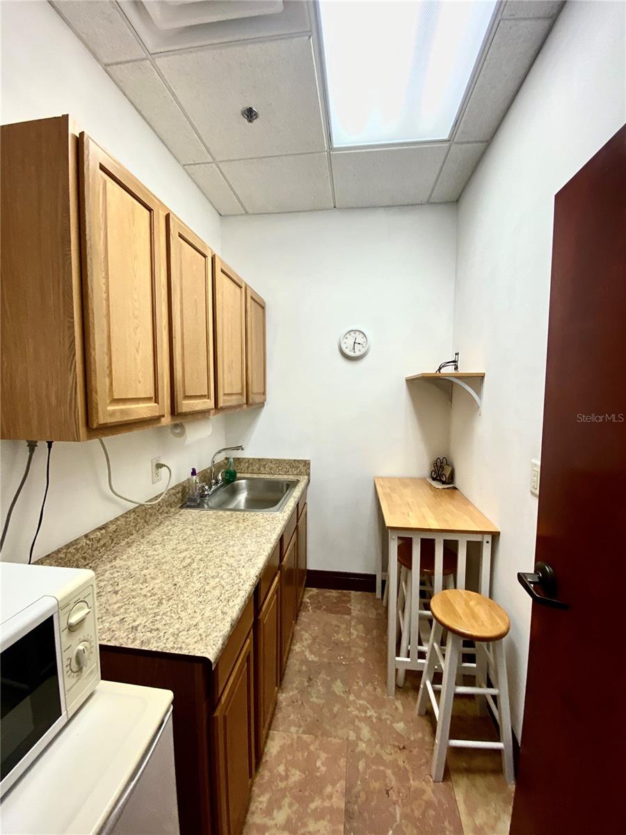 Image 13 of 15 For 4725 Sand Lake Road 212