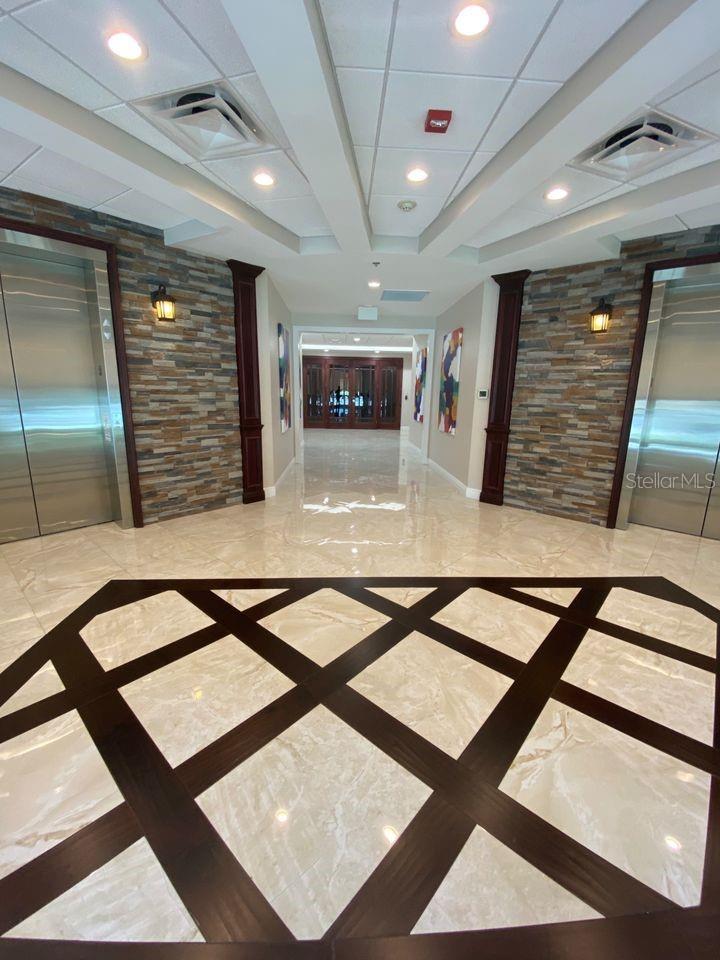 Image 3 of 15 For 4725 Sand Lake Road 212