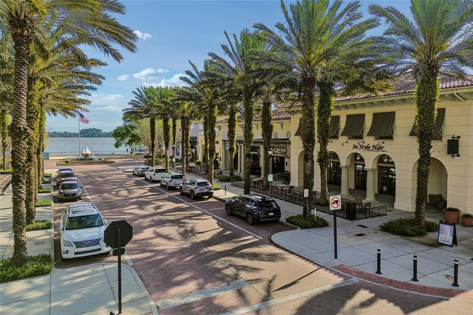 Image 21 of 23 For 661 Selkirk Drive