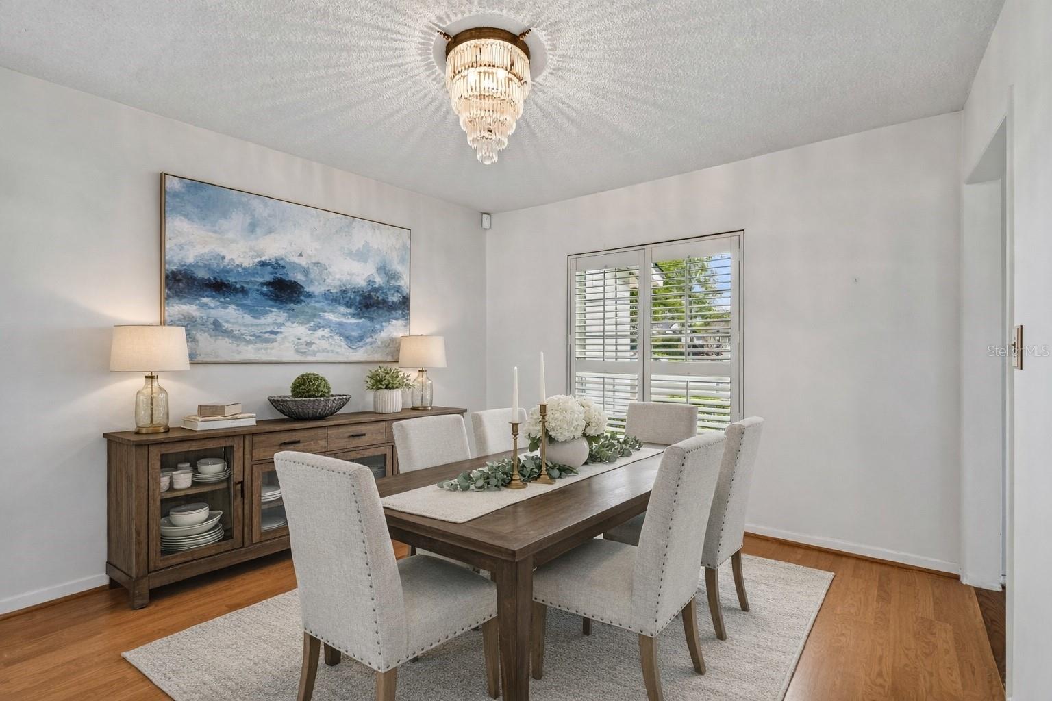 Image 6 of 23 For 661 Selkirk Drive