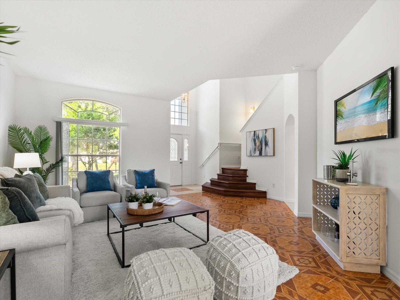 Image 2 of 27 For 2012 Darlin Circle