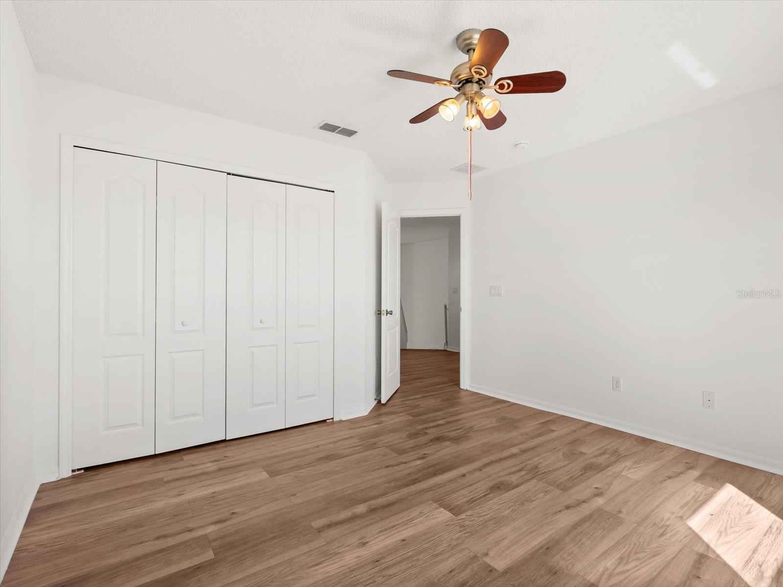 Image 21 of 27 For 2012 Darlin Circle