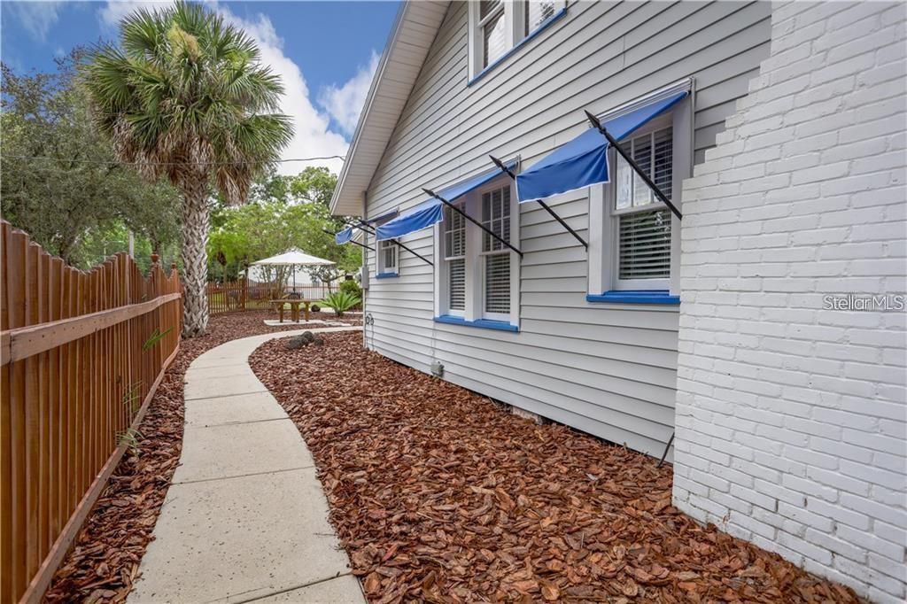 Image 9 of 19 For 1922 Canton Street