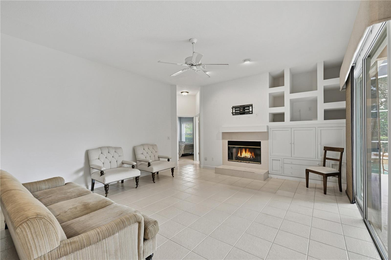 Image 12 of 56 For 357 Devon Place