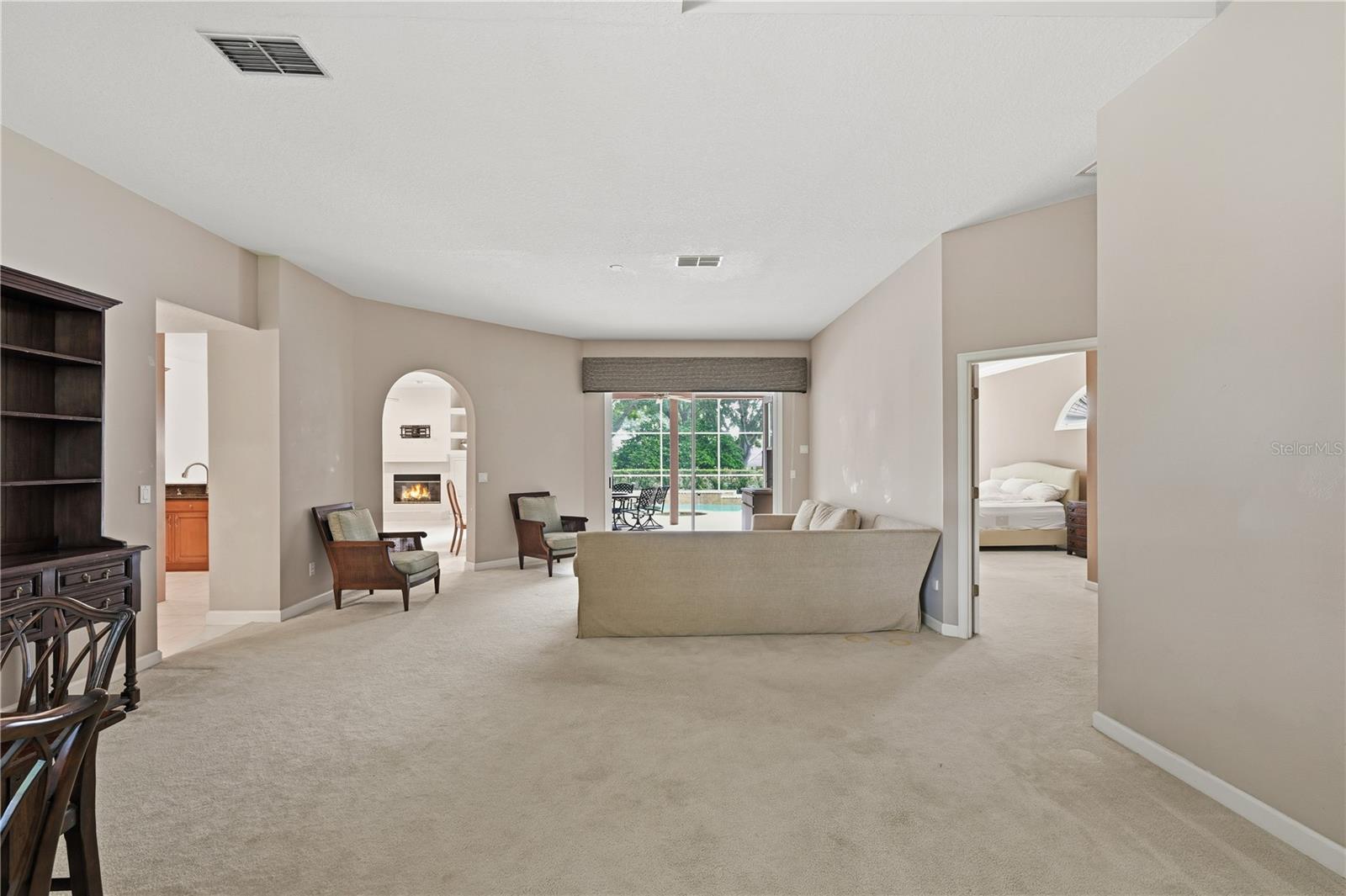 Image 9 of 56 For 357 Devon Place
