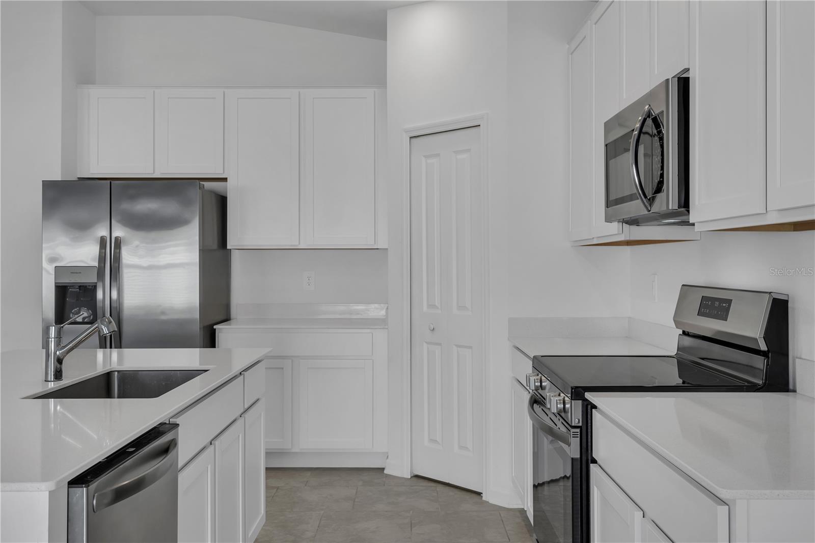 Image 23 of 45 For 4847 Edensbridge Lane