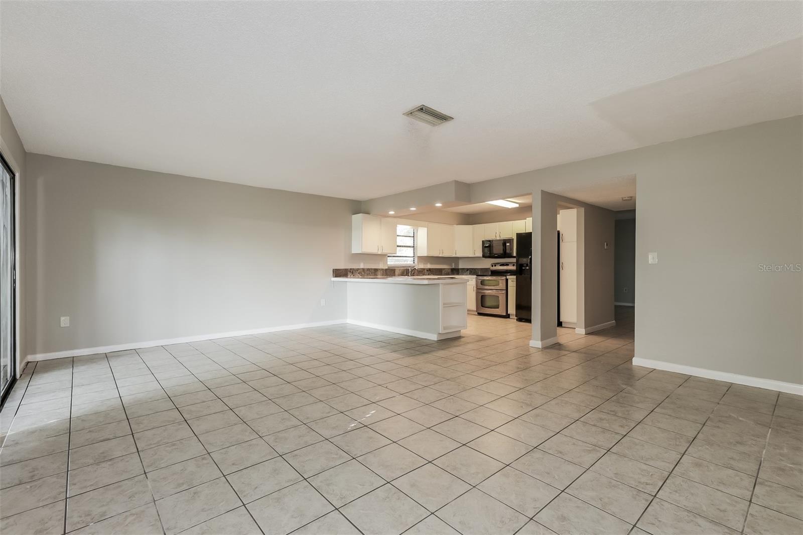 Image 10 of 22 For 3531 Raintree Court