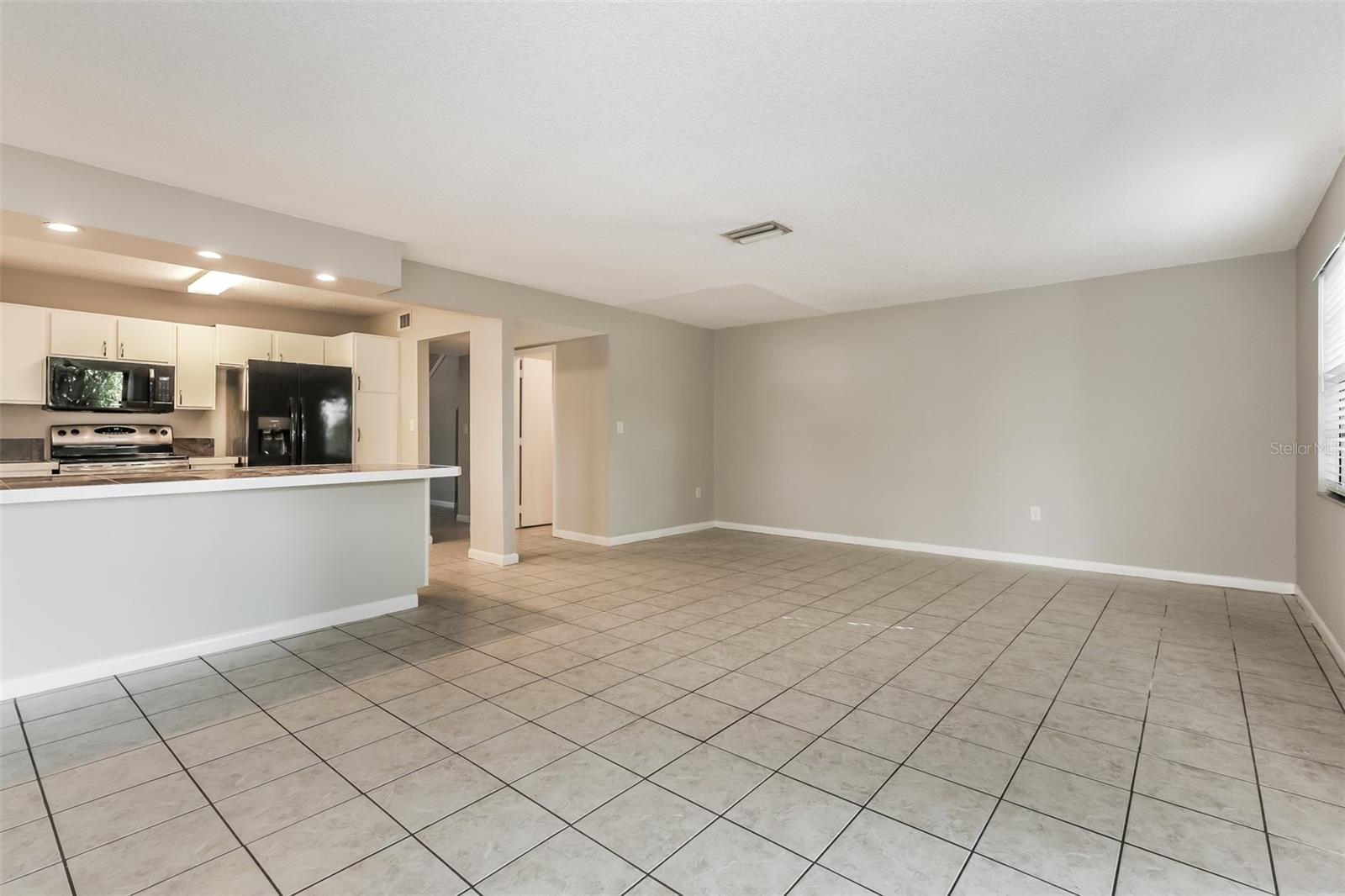 Image 4 of 22 For 3531 Raintree Court