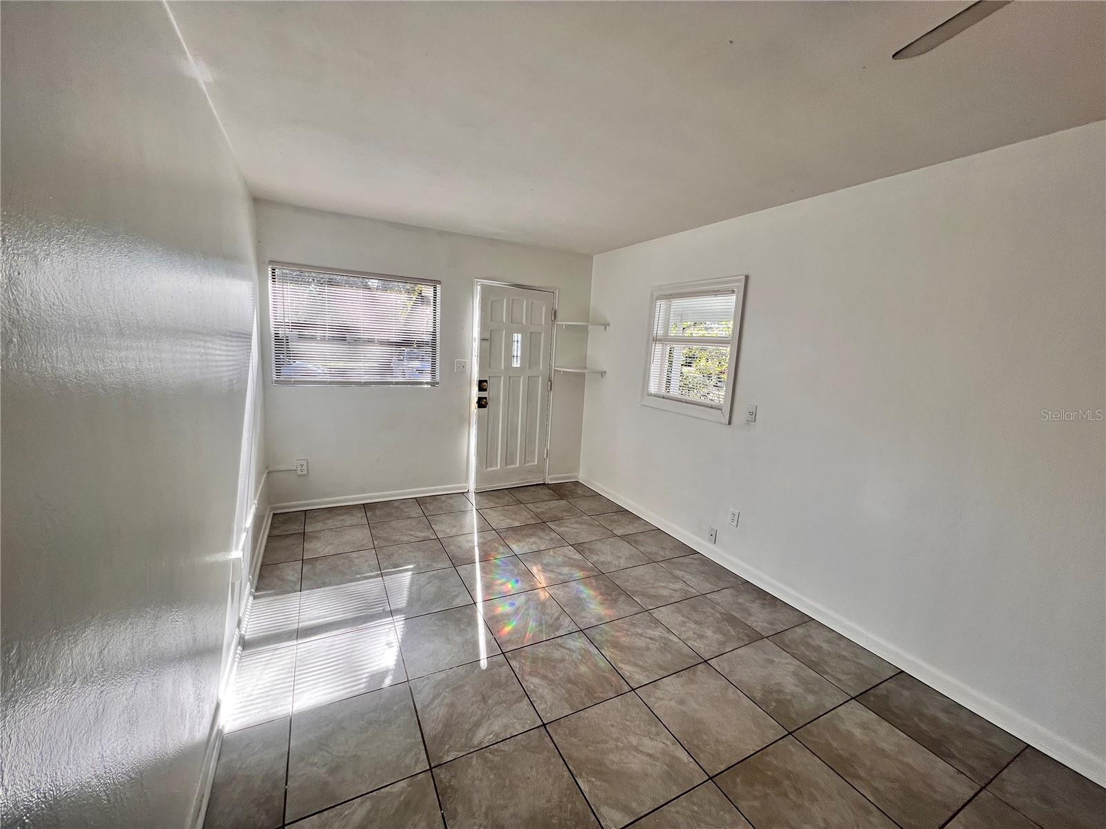 Image 4 of 18 For 1225 Minnesota Street