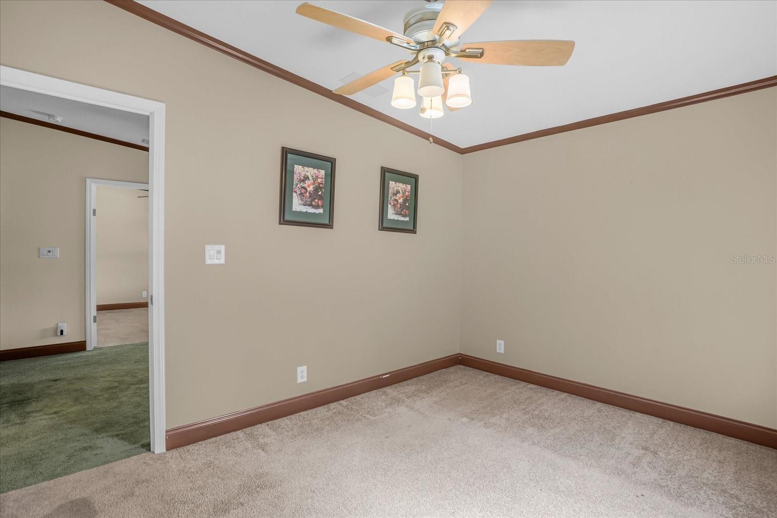 Image 17 of 51 For 4017 Myrtle Oak Court 841