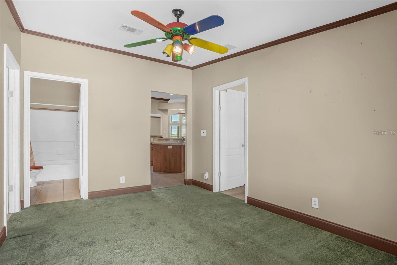 Image 22 of 51 For 4017 Myrtle Oak Court 841