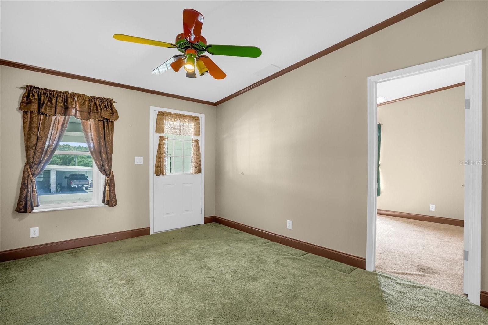 Image 23 of 51 For 4017 Myrtle Oak Court 841
