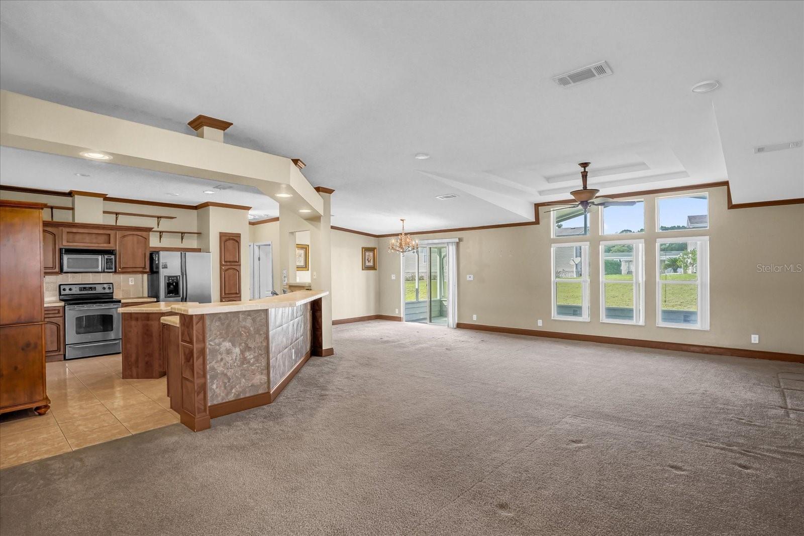 Image 3 of 51 For 4017 Myrtle Oak Court 841