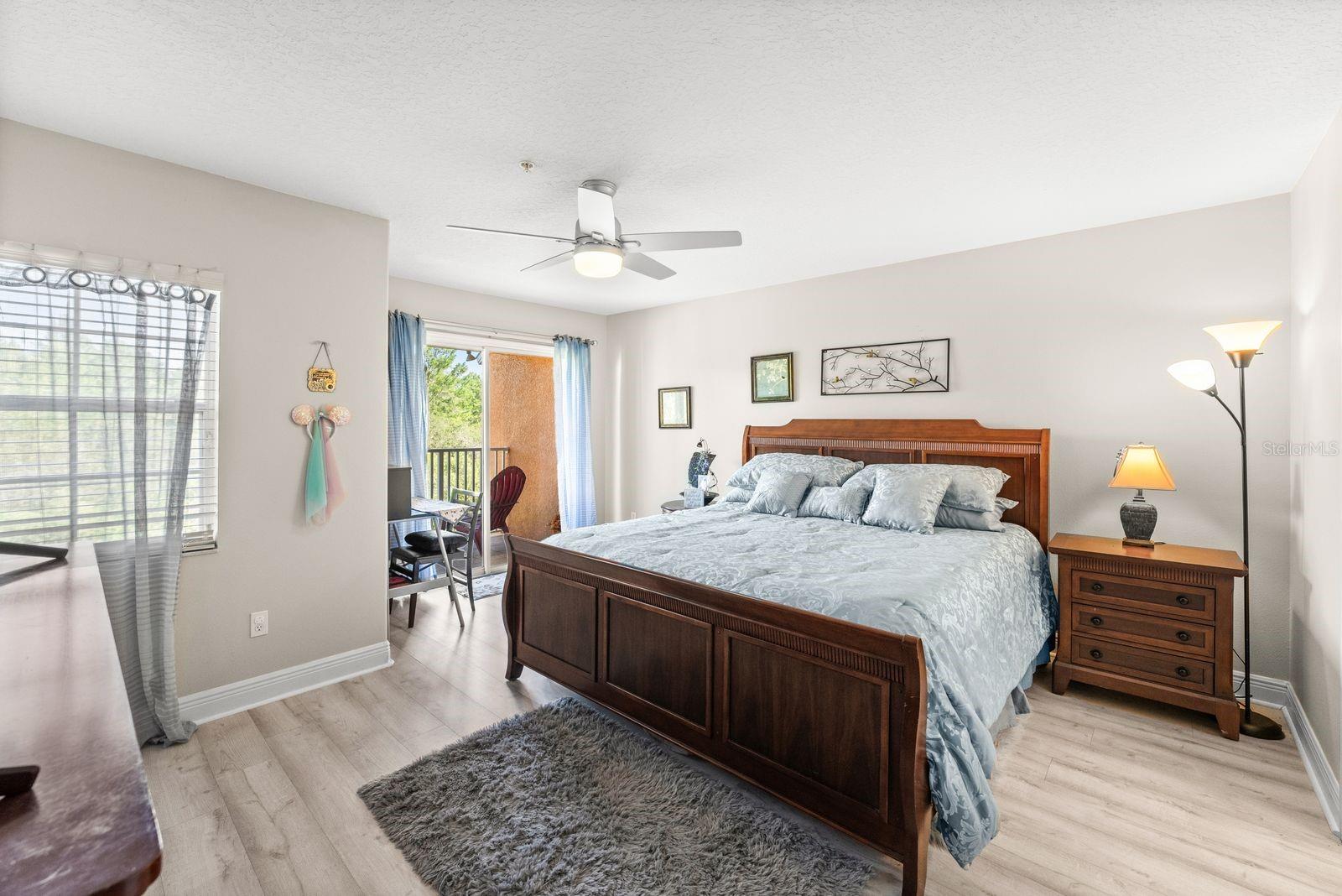 Image 18 of 36 For 827 Assembly Court