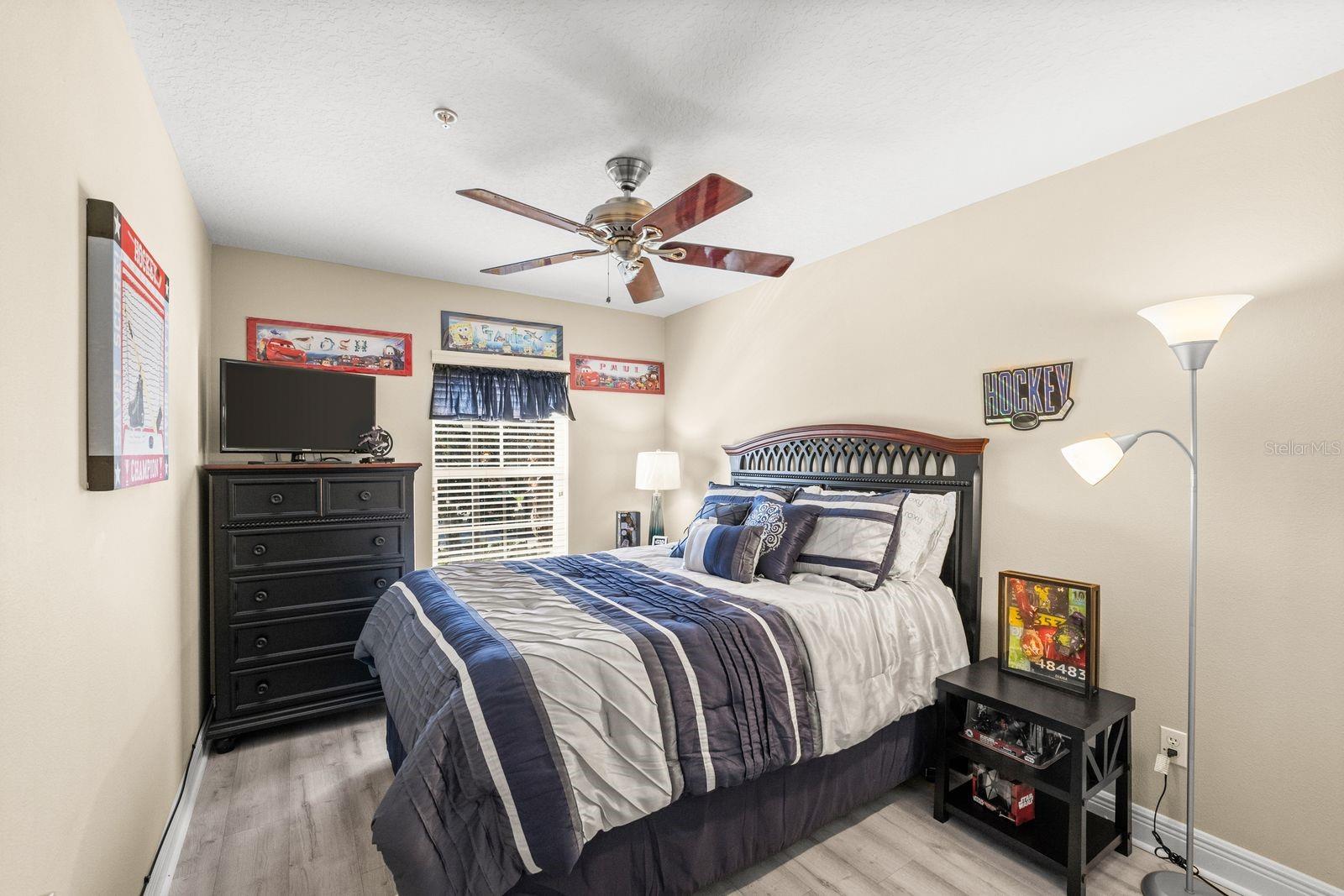 Image 21 of 36 For 827 Assembly Court