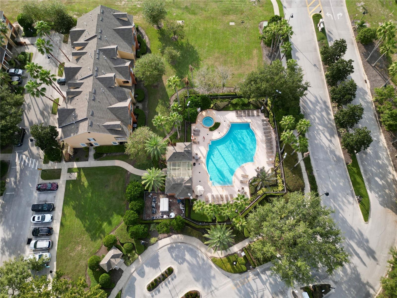 Image 31 of 36 For 827 Assembly Court