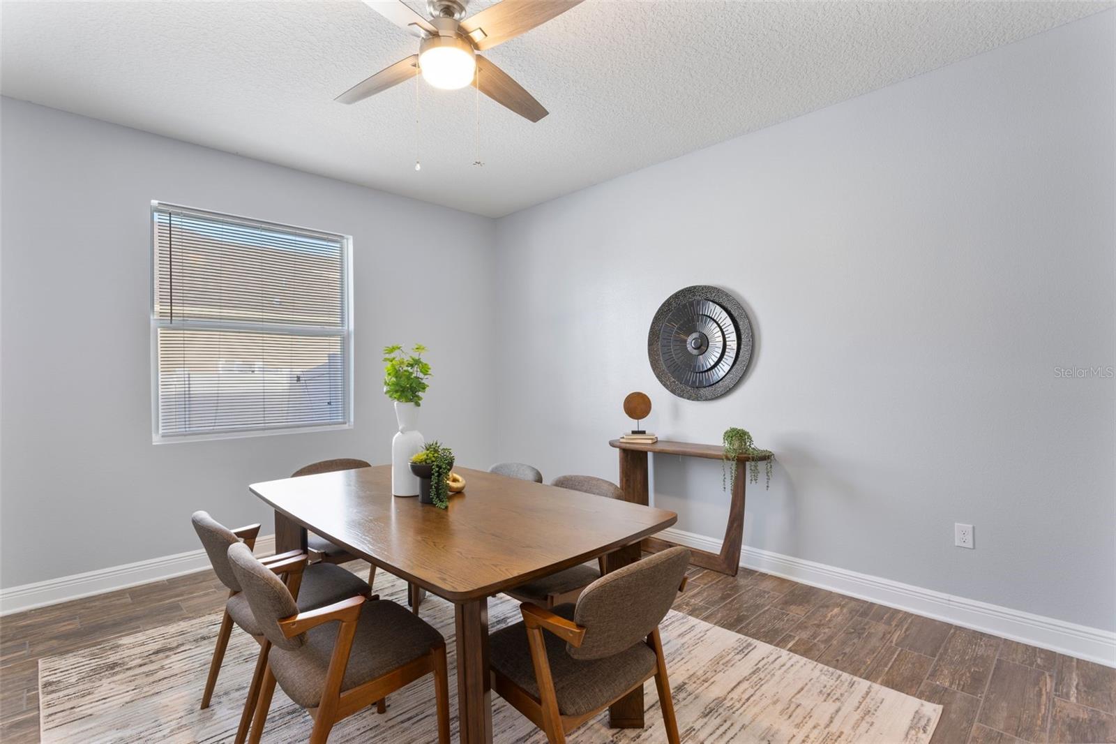 Image 12 of 31 For 709 Bay Bridge Circle