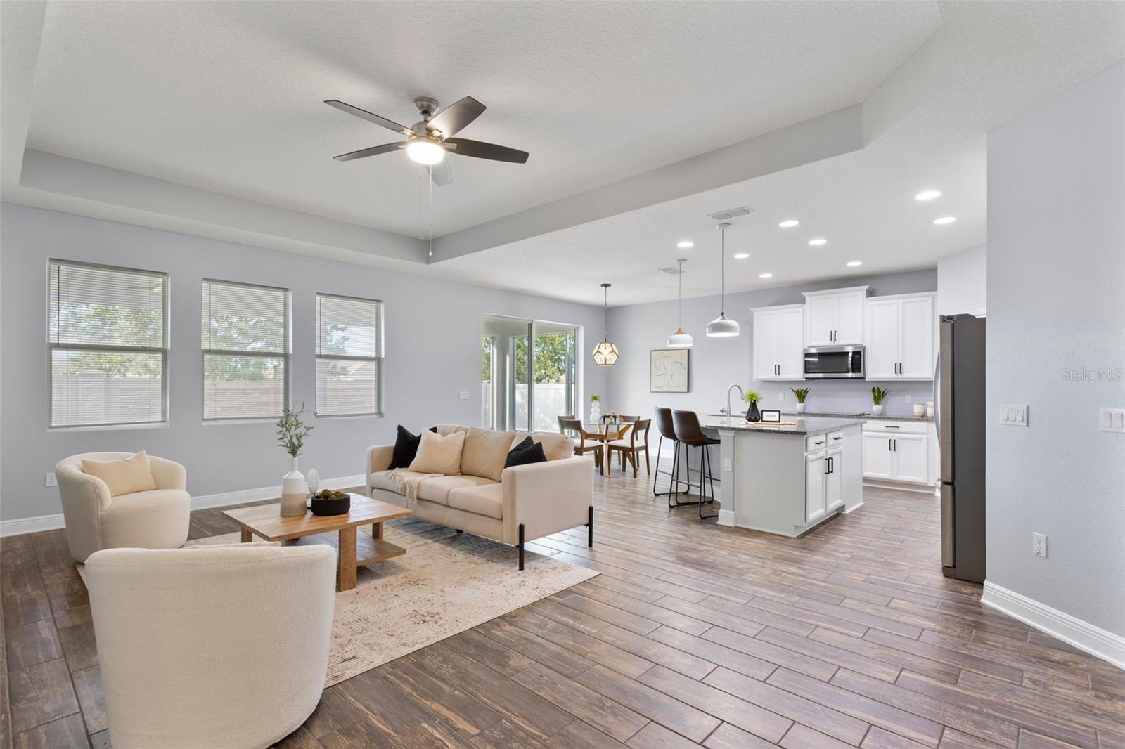 Image 13 of 31 For 709 Bay Bridge Circle