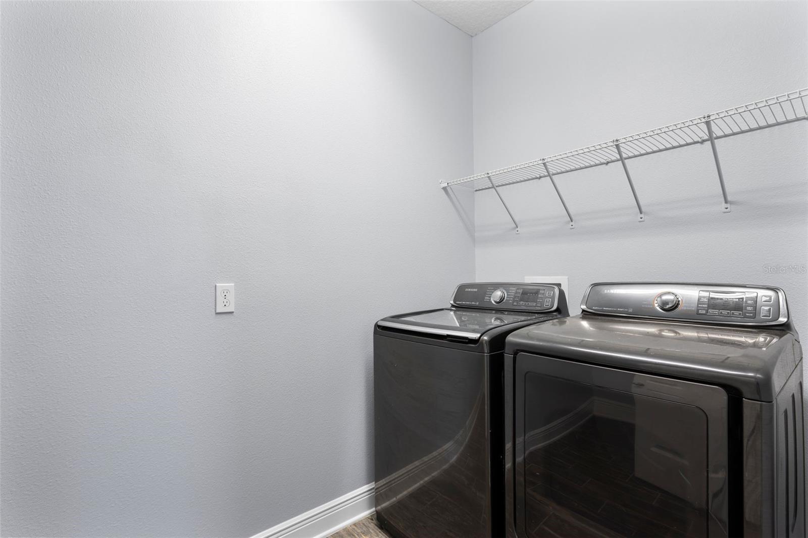 Image 18 of 31 For 709 Bay Bridge Circle