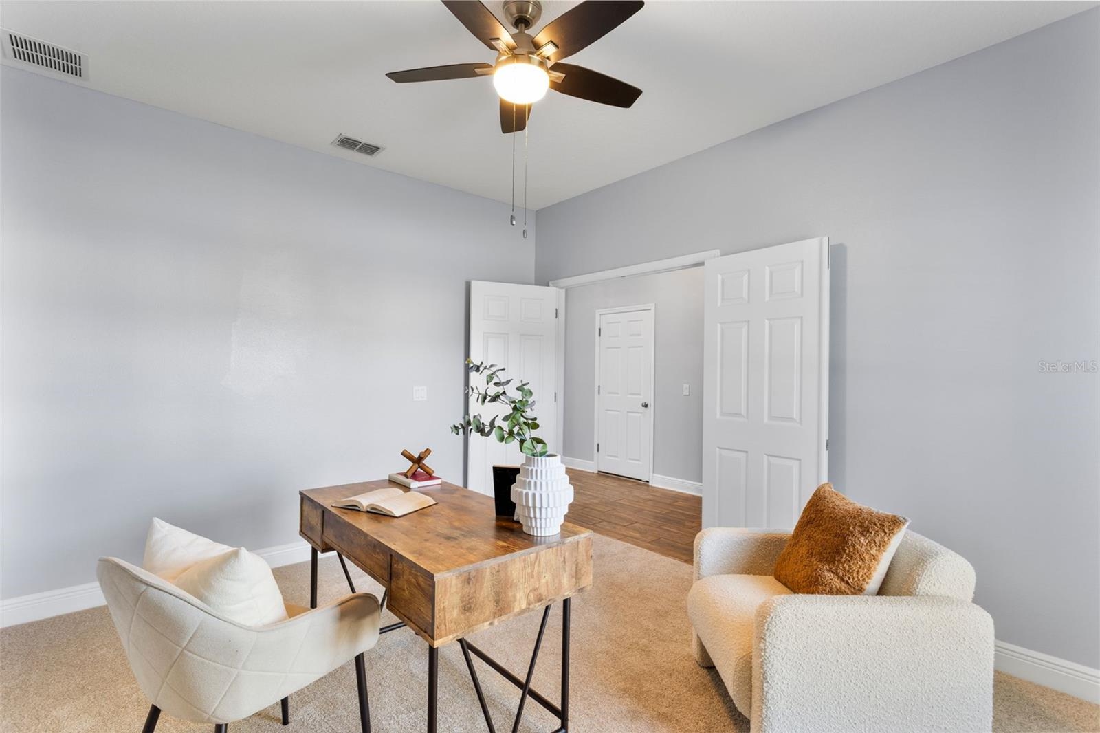 Image 4 of 31 For 709 Bay Bridge Circle