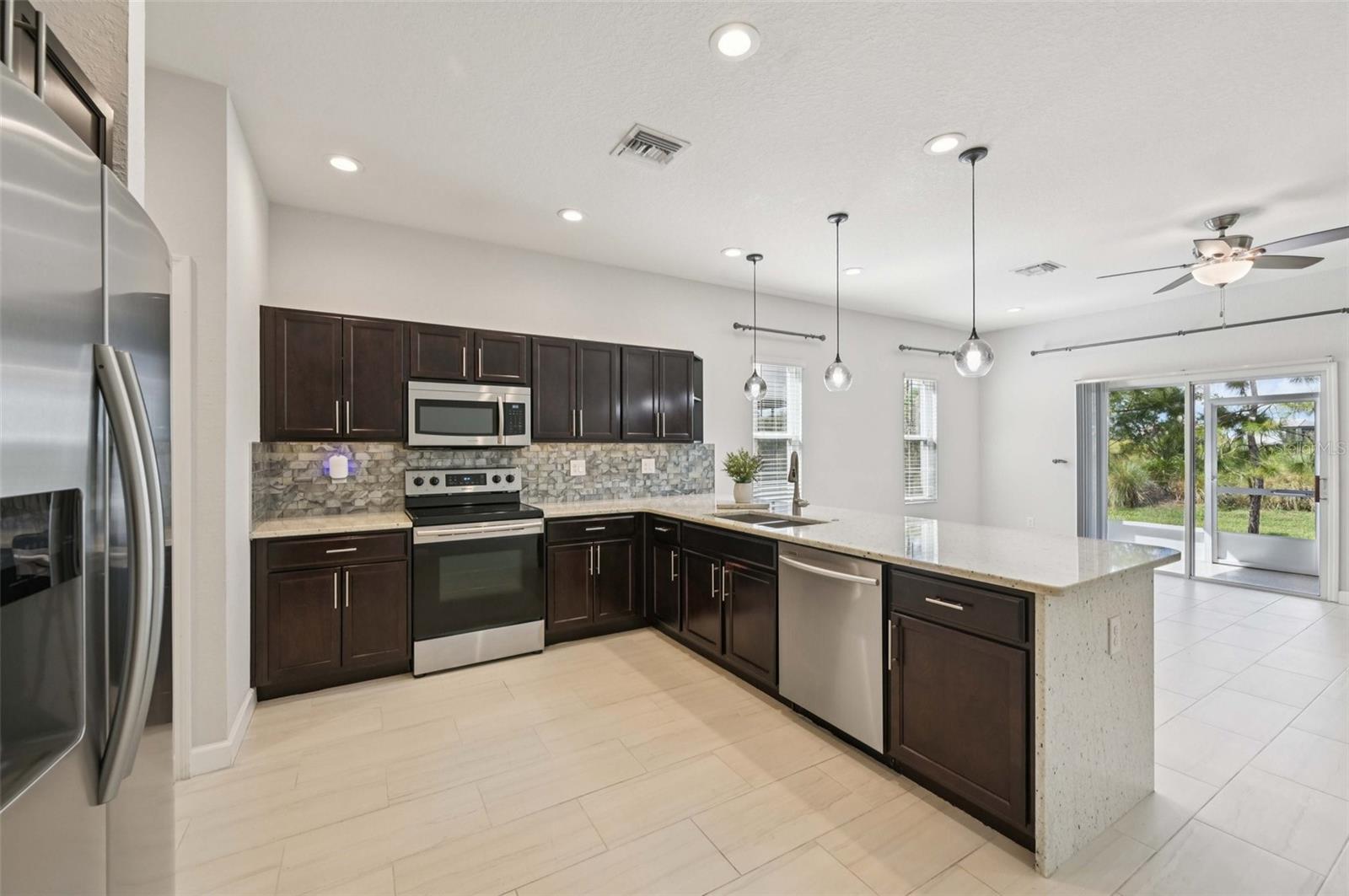 Image 10 of 55 For 4657 Vignette Way