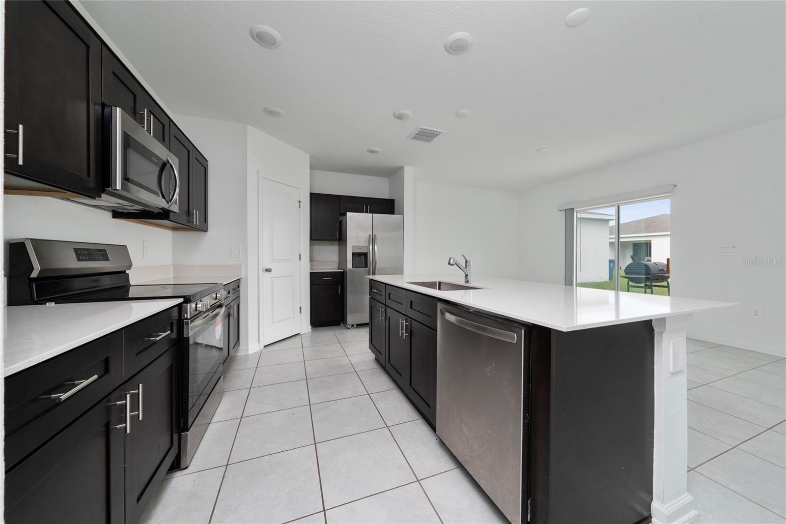 Image 5 of 27 For 1519 Marksman Road