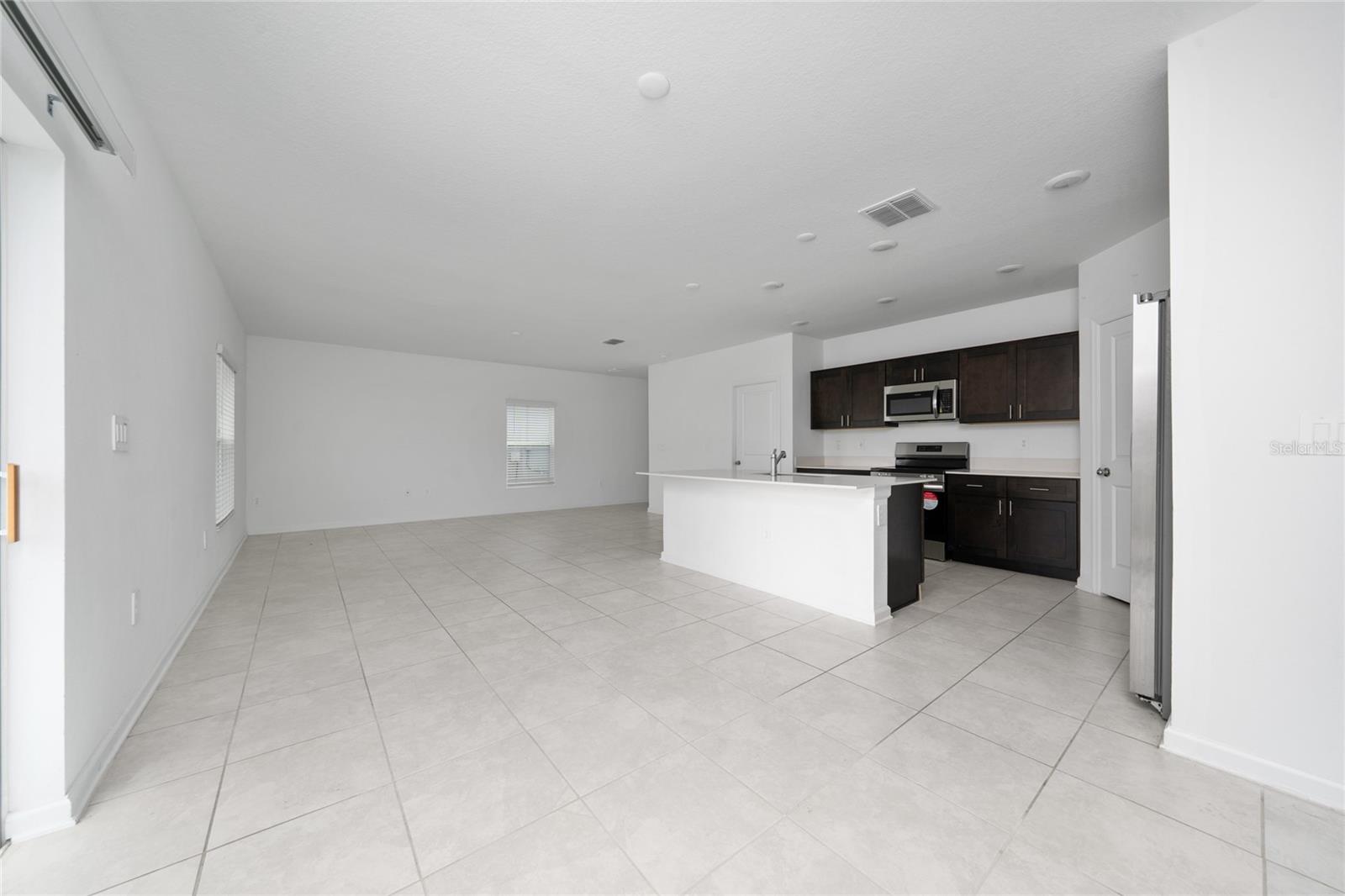 Image 7 of 27 For 1519 Marksman Road