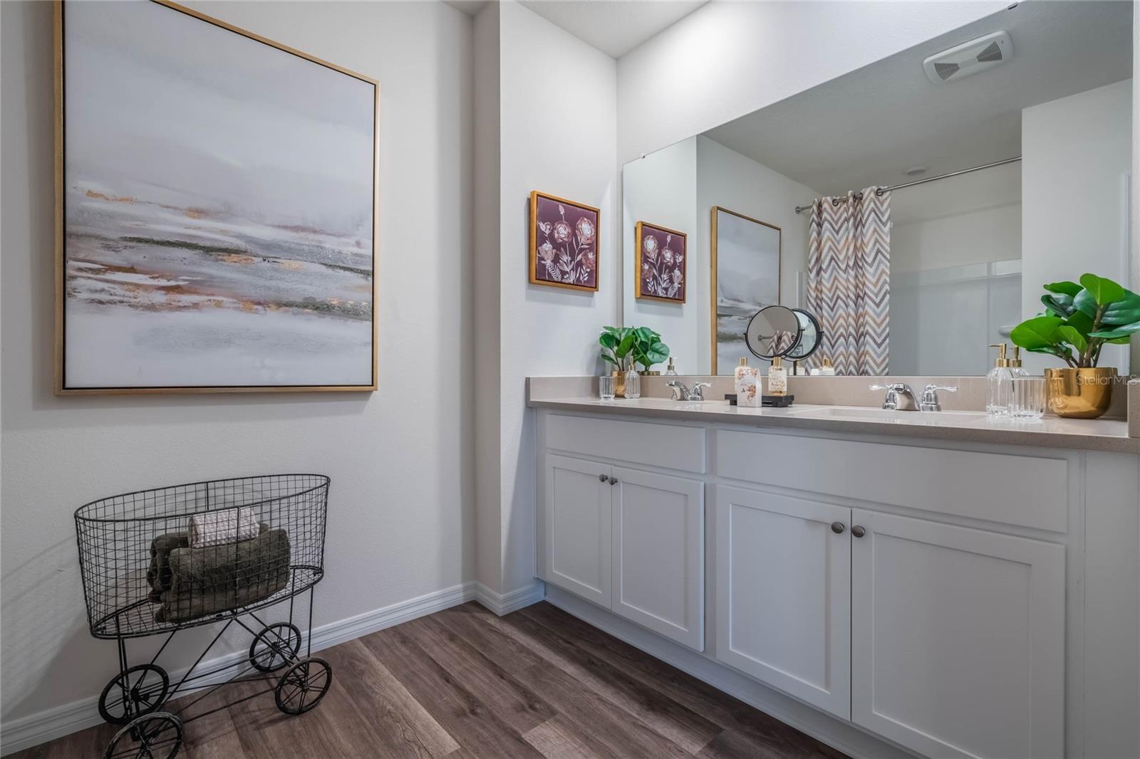 Image 21 of 29 For 5605 Brook Lane