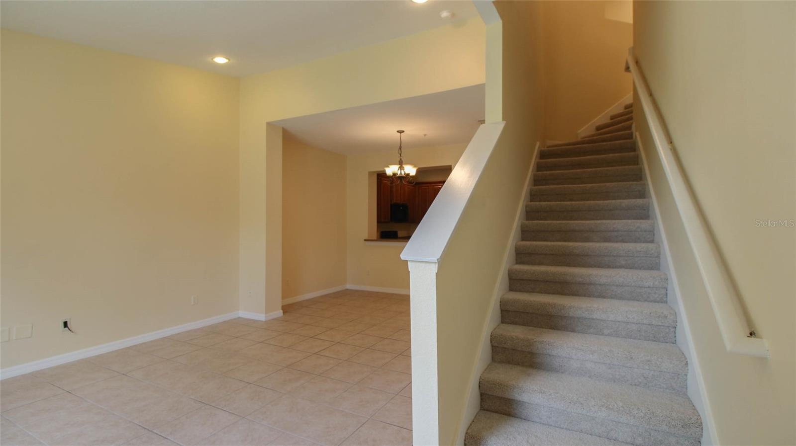 Image 18 of 23 For 952 Davenwood Court