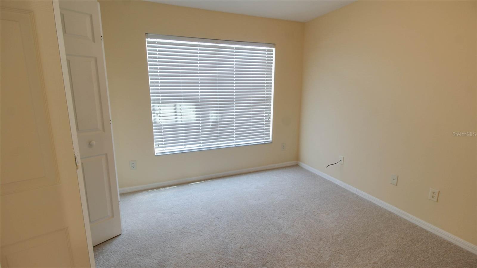 Image 19 of 23 For 952 Davenwood Court