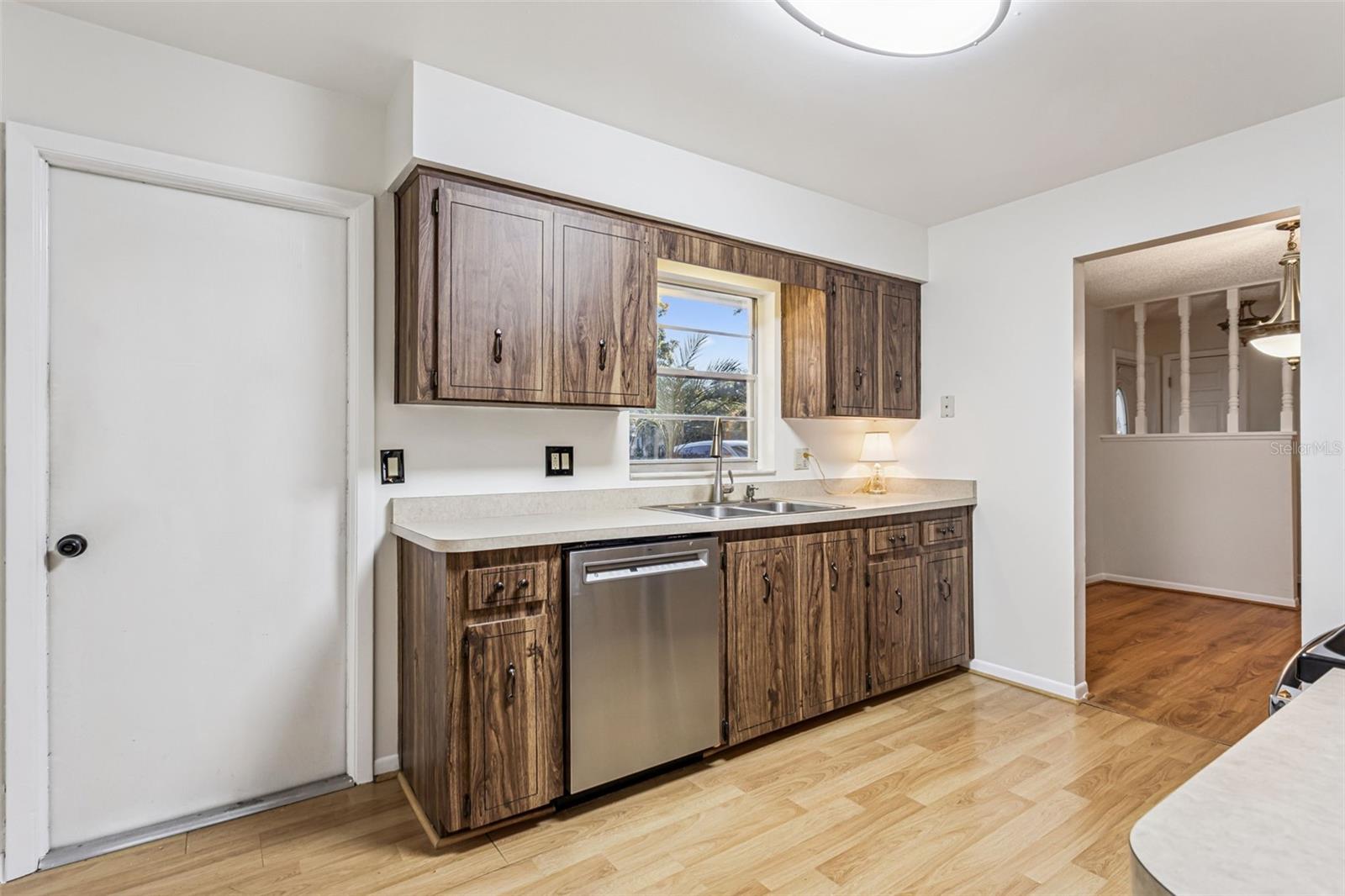 Image 13 of 48 For 1513 Leopard Ct