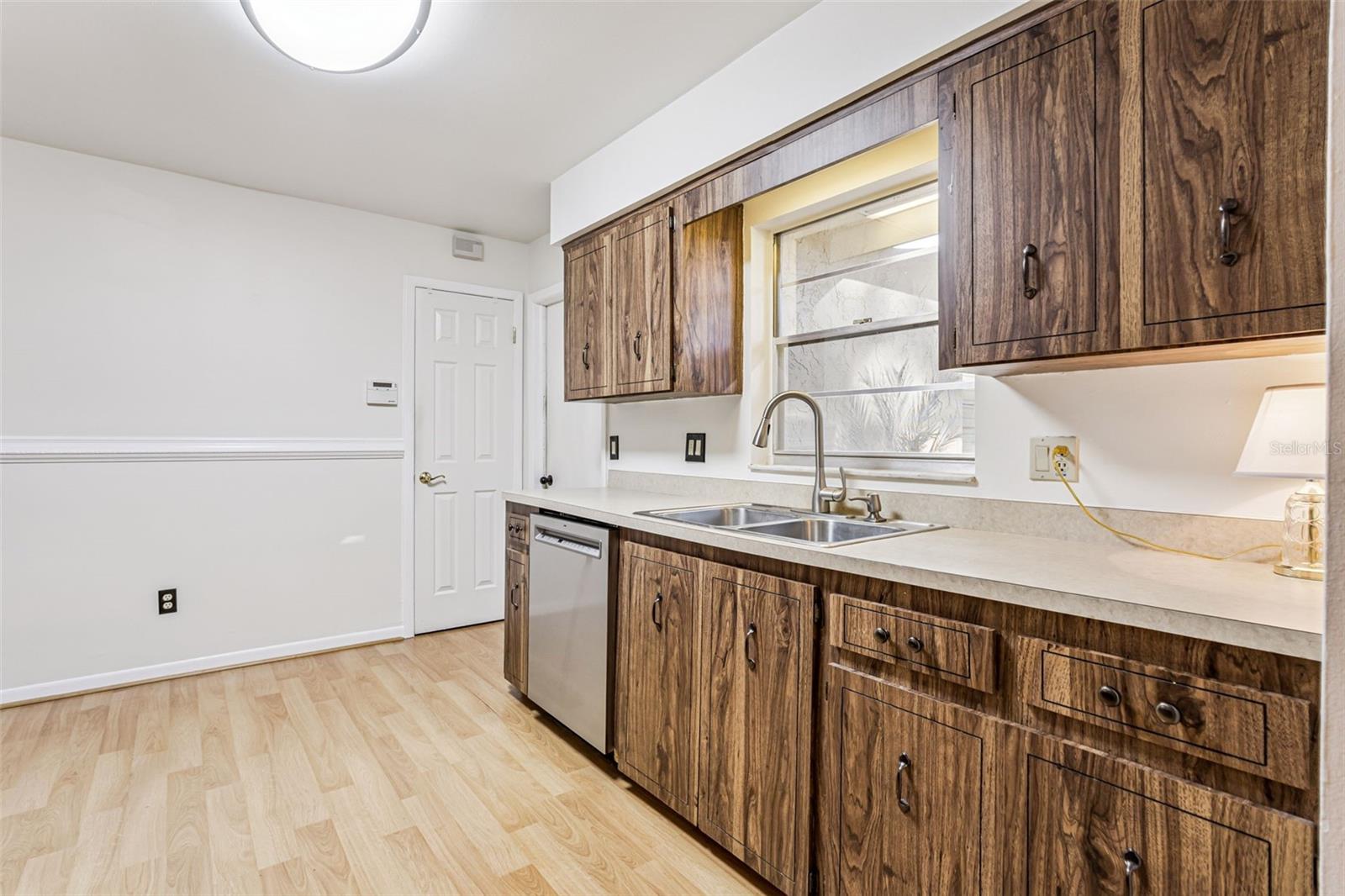 Image 17 of 48 For 1513 Leopard Ct