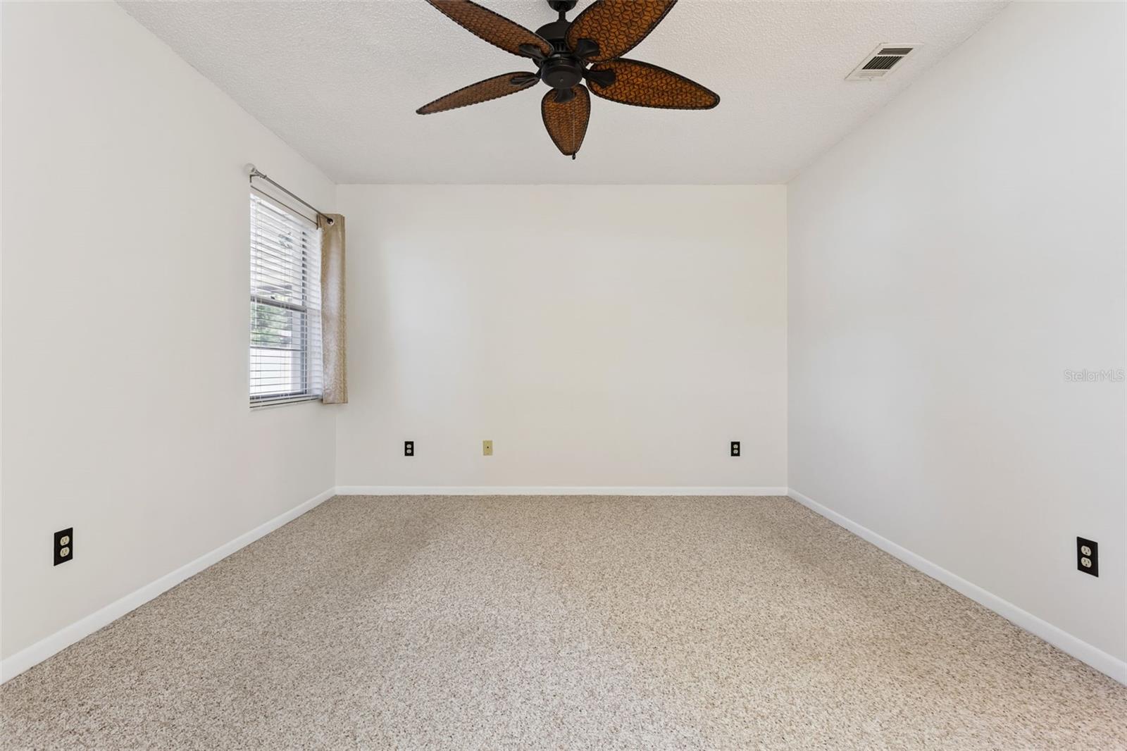 Image 19 of 48 For 1513 Leopard Ct